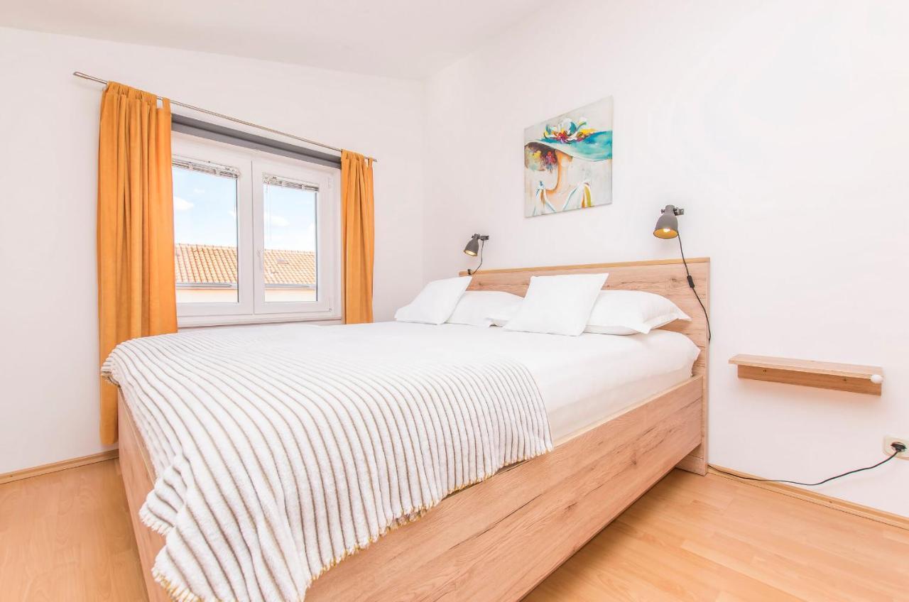 Apartments Blazica Vodice Exterior photo